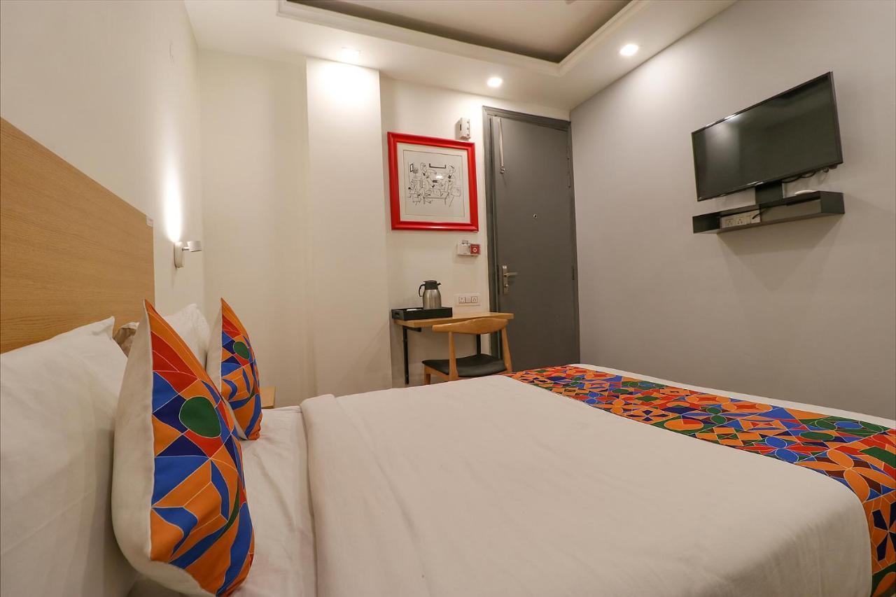 Fabhotel The Chaitanyas Rohini Sec 18 Дели Экстерьер фото